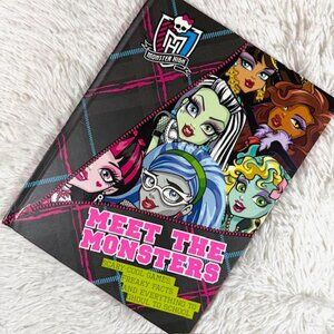 Monster High MEET THE MONSTERS - Scary-Cool Games Freaky Facts Ghoul to School